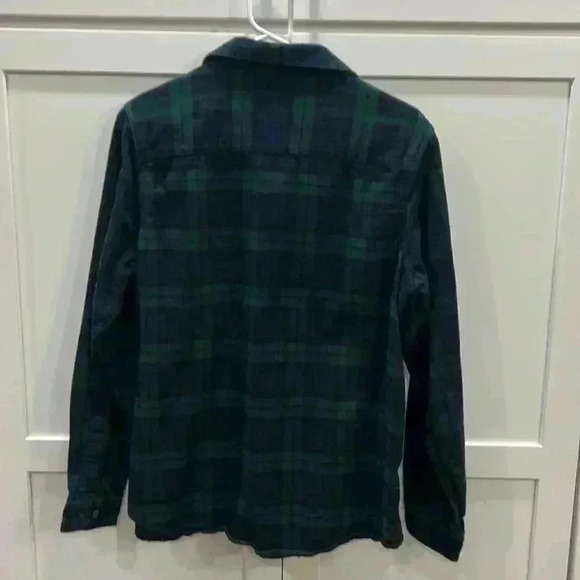 LL Bean Mens Relaxed Fit 100% Cotton button up shirt Sz Medium - Picture 3 of 5